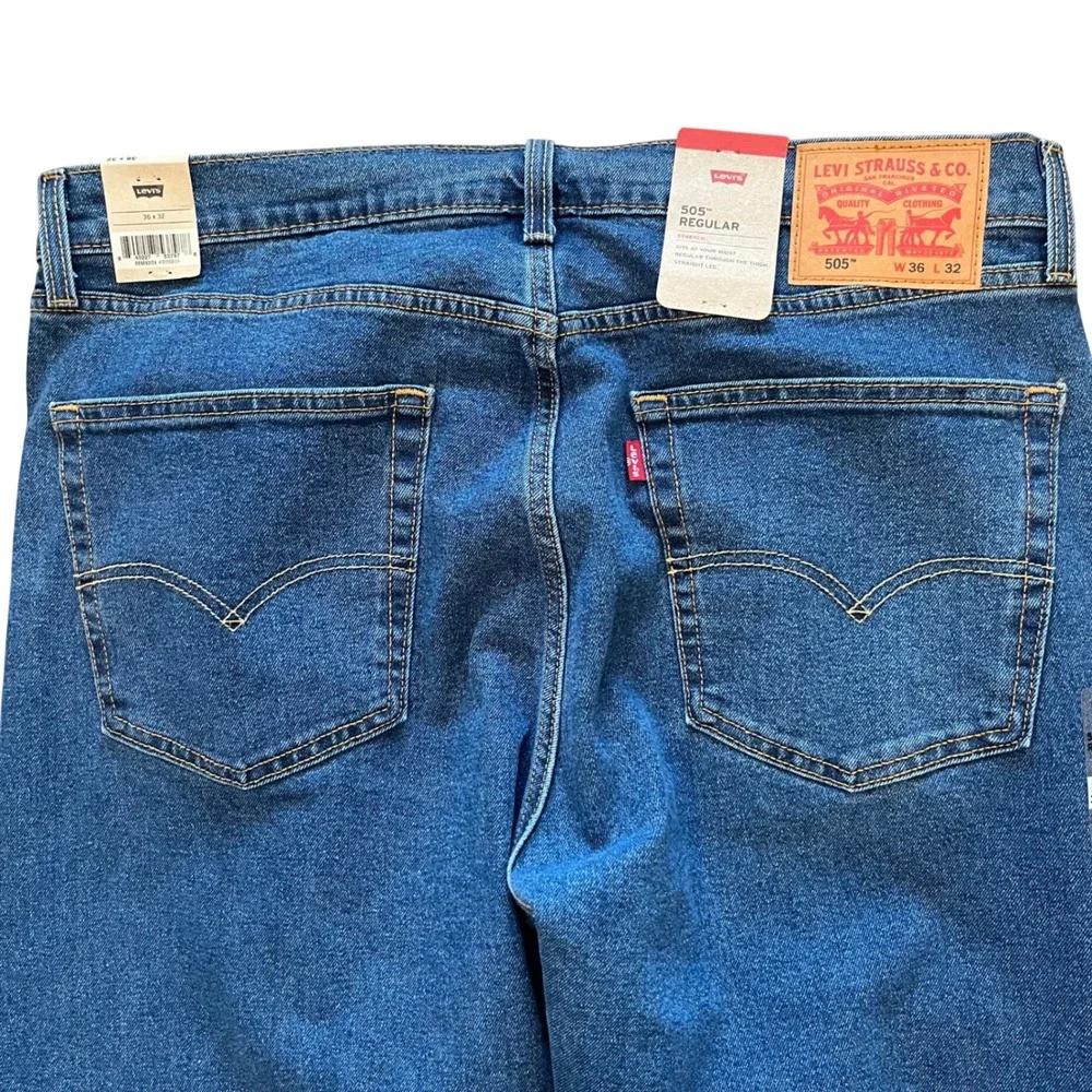 Levis 505 Regular‎ Fit Jeans Mens 36x32 Blue Denim Straight Leg 005053126 NEW